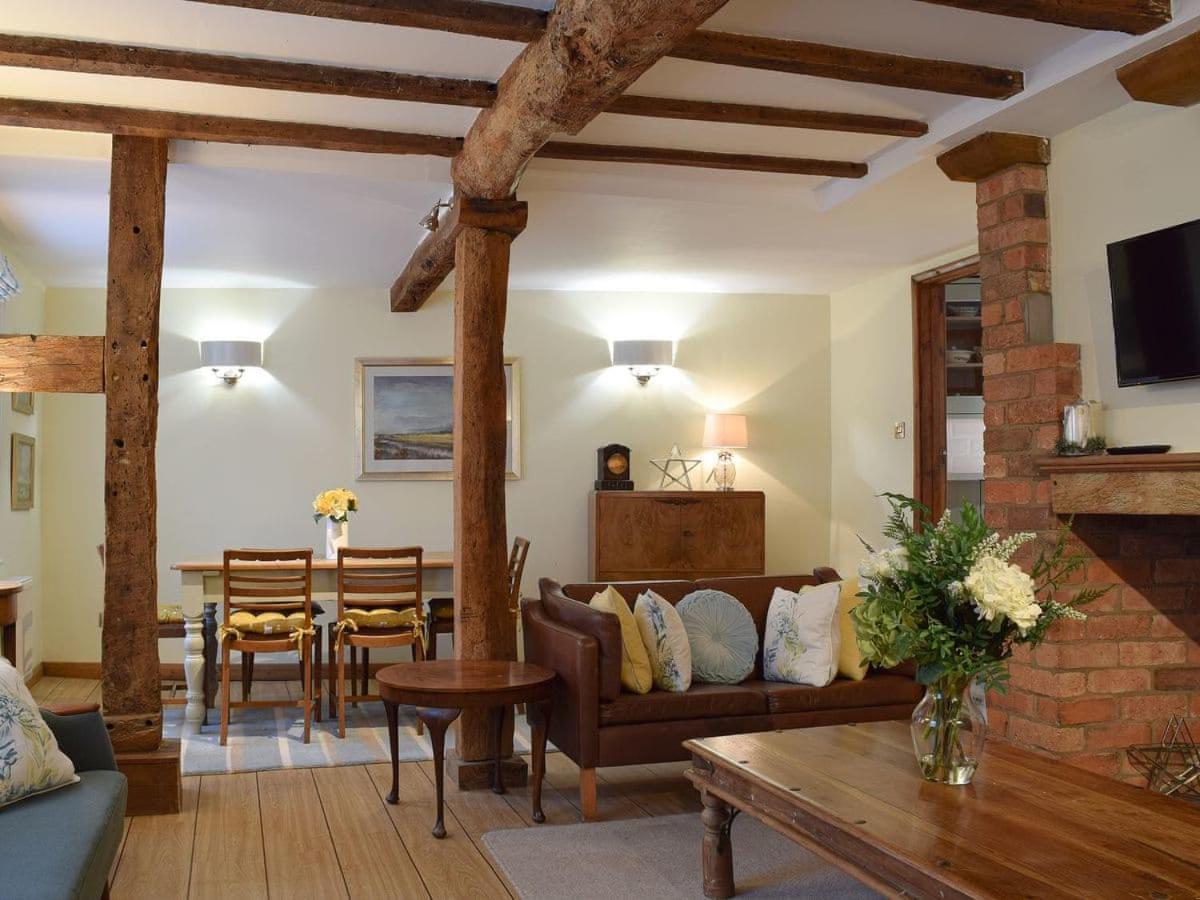 Lovely Old Cottage 스트렛포드-어폰-에이본 외부 사진